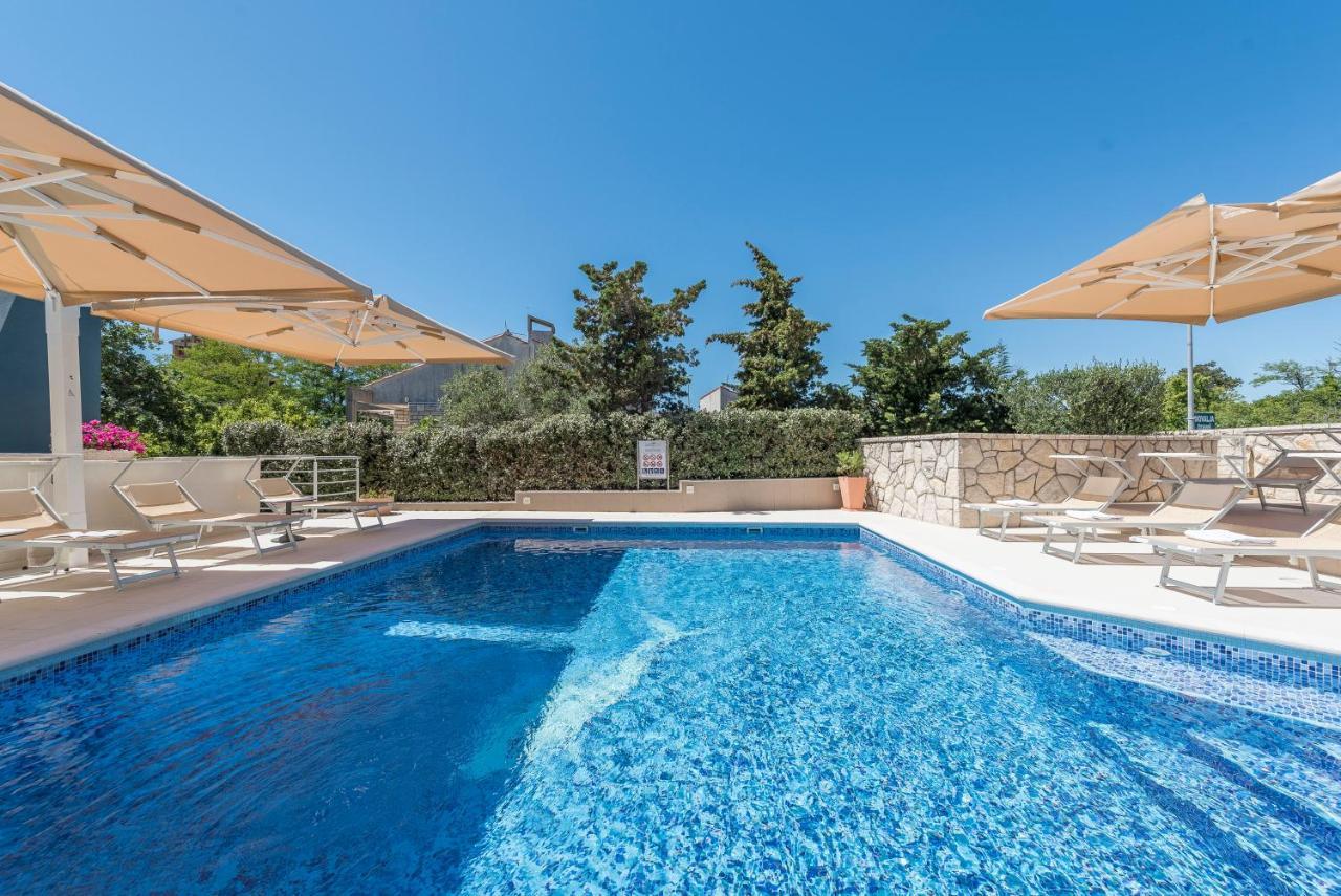 Ferienwohnung Pool Terrace Sea View Sarkic Novalja Exterior foto